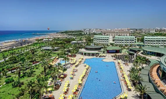 VON RESORT GOLDEN COAST 5* | Side