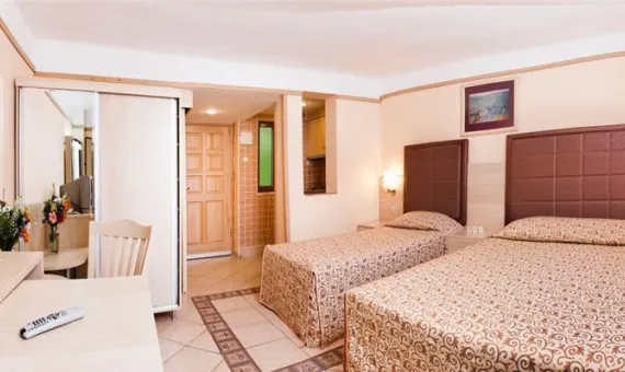 VON RESORT GOLDEN COAST 5* | Side