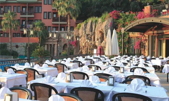 Sun City Hotel &amp; Beach Club 4* | Fetije