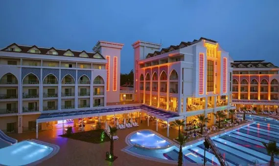 DIAMOND ELITE HOTEL &amp; SPA 5* | Side