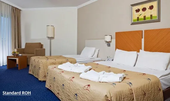 CRYSTAL ADMIRAL RESORT SUITES &amp; SPA 5* | Side