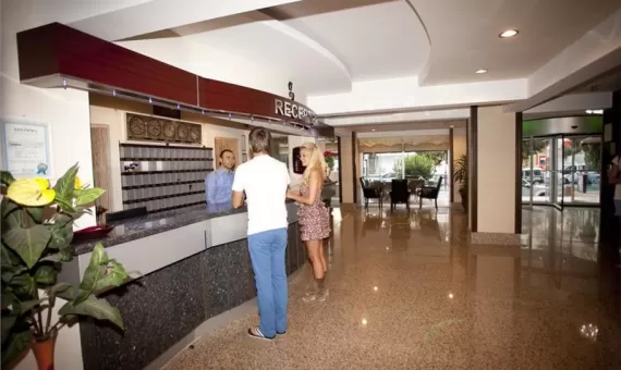 Hotel Dabaklar 4* | Kusadasi