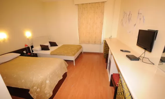 Kaya 3* (Istanbul), Bayuk Avanos 4* (Kapadokija), Atalay 4* (Ankara)