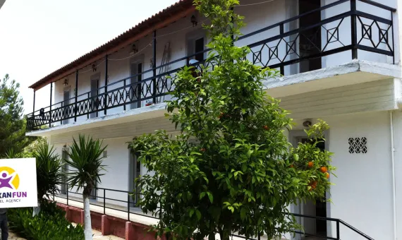 ELENI APARTMENTS 2*