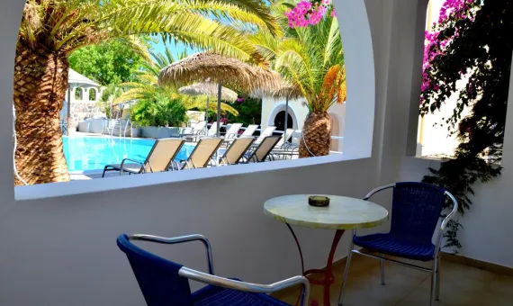 Zephyros Hotel 3* | Santorini