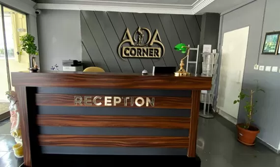 Hotel Ada Corner 2*
