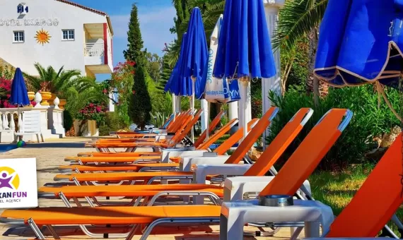 HOTEL IKAROS