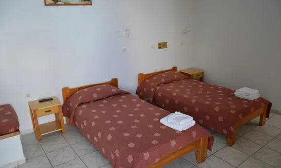 PLATANES APARTHOTEL, Platanes