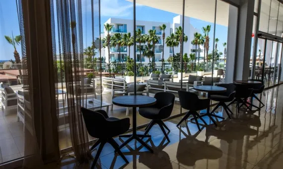 Elena Hotel 3* | Aja Napa