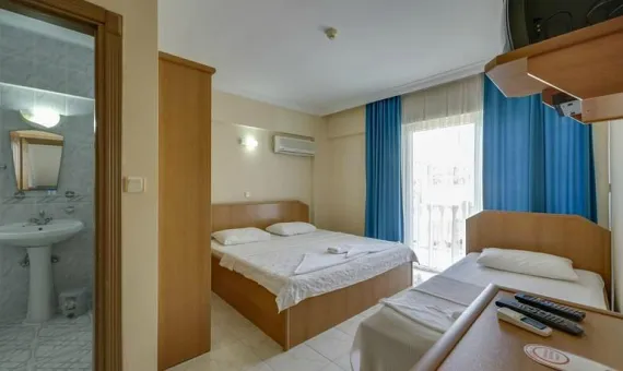 Grand Nett Beach Hotel 2*
