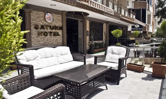 Hotel Saturn 3*