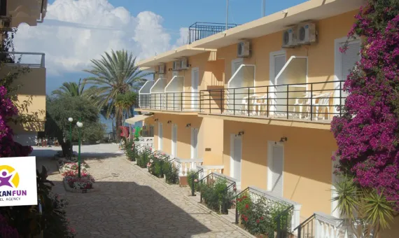 HOTEL LEMON GROVE 2*