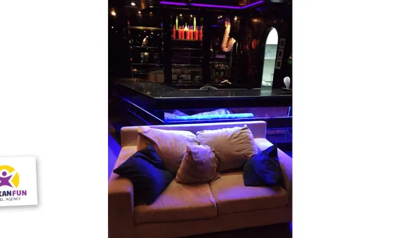 MILENIUM PARTY APARTMENT BY TWINS