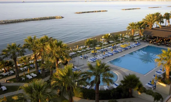 Palm Beach Hotel 4* | Larnaka
