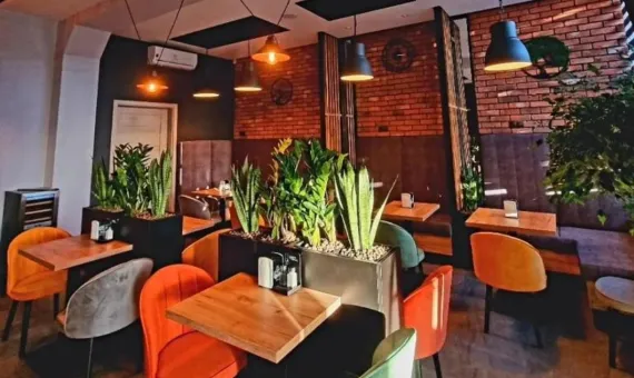 Krakov Hotel  Zakliki