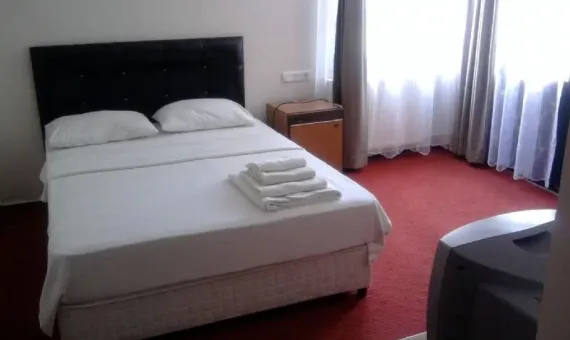 HOTEL MESUT 2*