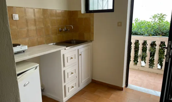 Tropics čajna kuhinja i terasa