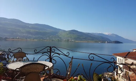 Vila Germanoff pogled na jezero