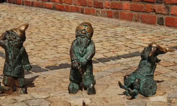 vroclav statue patuljaka