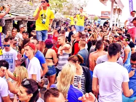 Hit pesme i muzički hitovi leto 2016 za SummerFun leto za mlade