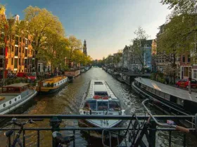 Krstarenje amsterdamskim kanalima