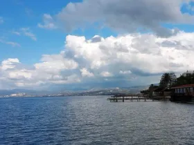 more i obala u Kušadasiju