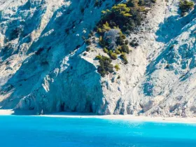 plaža na Jonskom ostvru Lefkada
