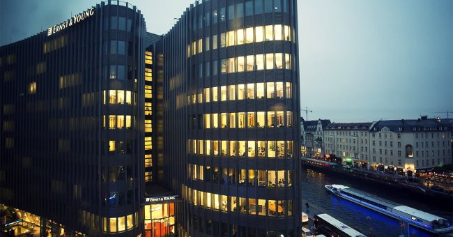 Berlin moderna arhitektura i velike kompanije