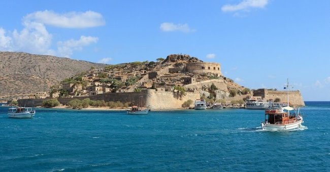 Venecijanska tvrđava Spinalonga na Kritu