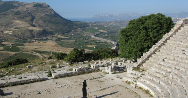 Segesta teatar i dorski hram Sicilija pogled, vidikovac